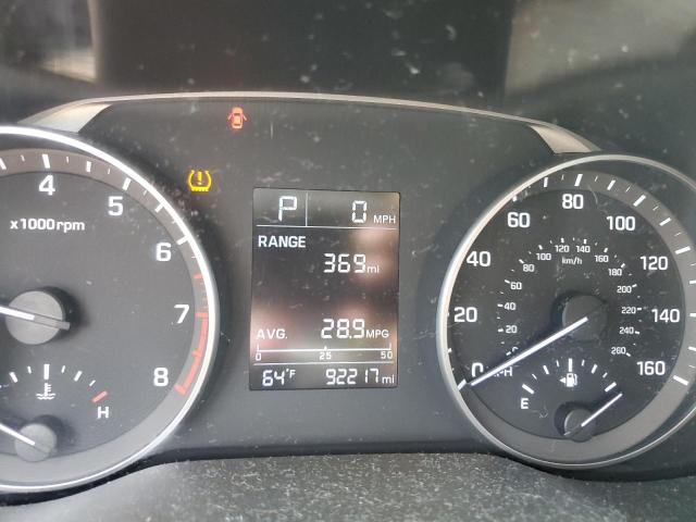 Photo 8 VIN: 5NPD74LF2HH209582 - HYUNDAI ELANTRA SE 