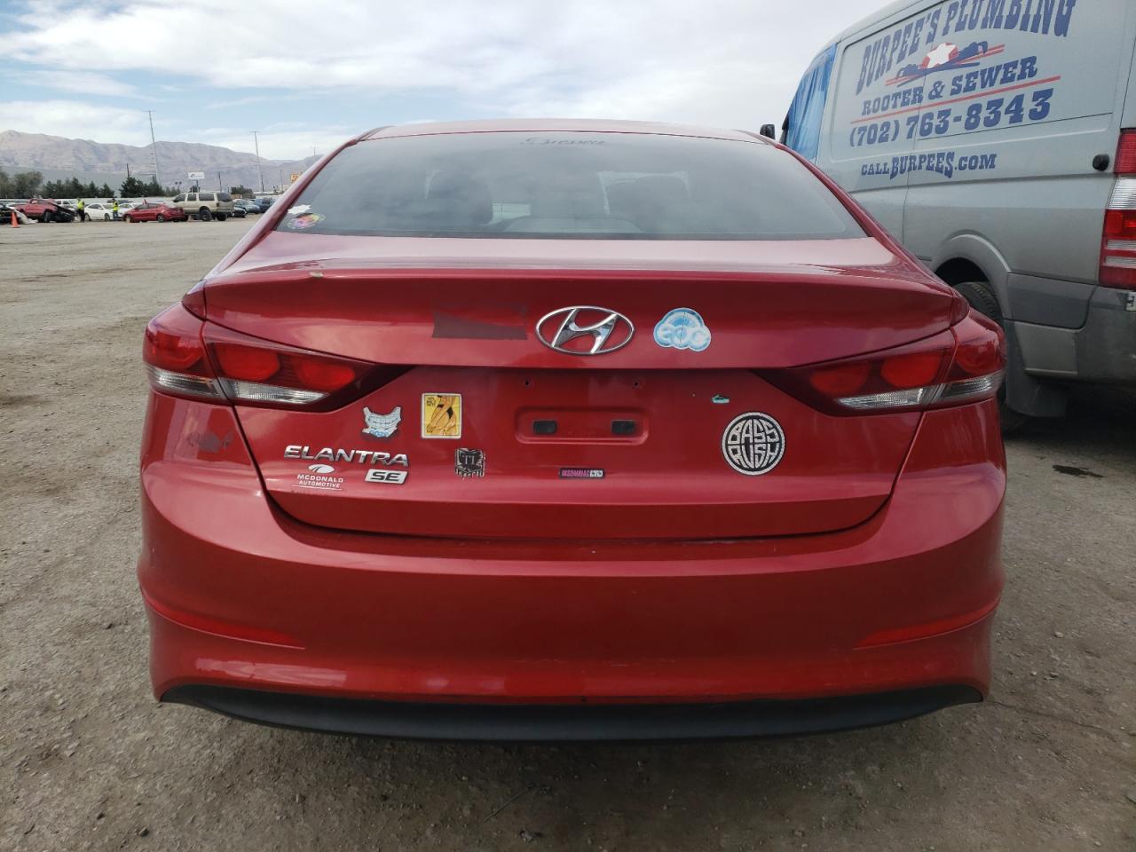 Photo 5 VIN: 5NPD74LF2JH271828 - HYUNDAI ELANTRA 