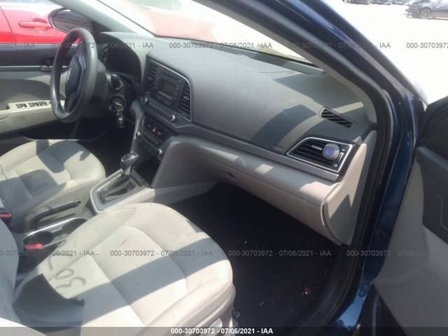 Photo 4 VIN: 5NPD74LF2JH274843 - HYUNDAI ELANTRA 