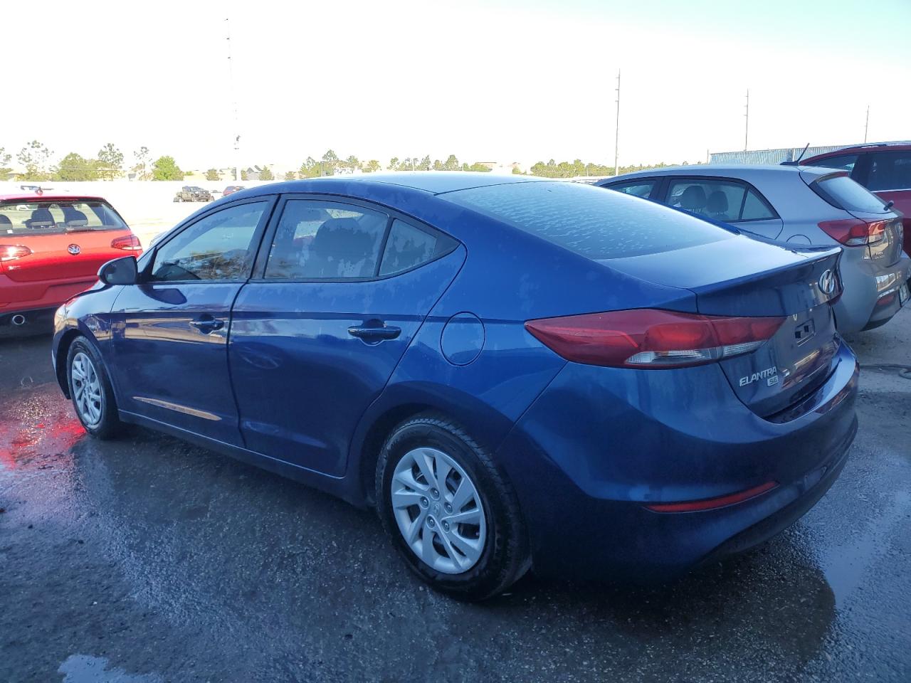 Photo 1 VIN: 5NPD74LF2JH280948 - HYUNDAI ELANTRA 