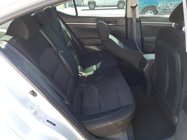 Photo 5 VIN: 5NPD74LF2JH389801 - HYUNDAI ELANTRA SE 