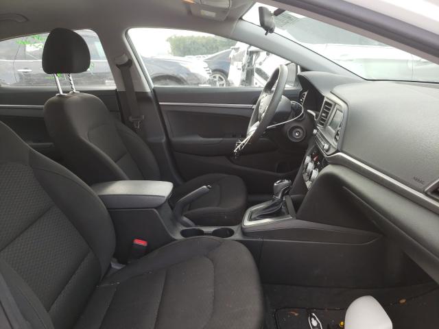 Photo 4 VIN: 5NPD74LF2KH422698 - HYUNDAI ELANTRA SE 