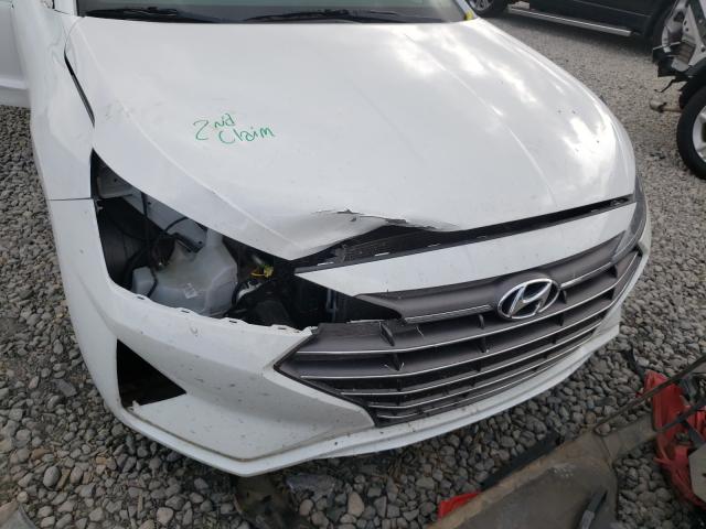 Photo 8 VIN: 5NPD74LF2KH422698 - HYUNDAI ELANTRA SE 