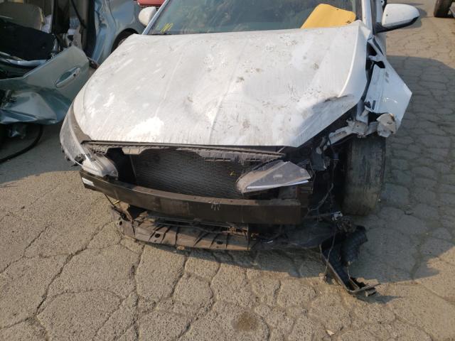 Photo 8 VIN: 5NPD74LF2KH427772 - HYUNDAI ELANTRA SE 