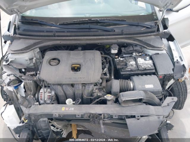 Photo 9 VIN: 5NPD74LF2KH434169 - HYUNDAI ELANTRA 