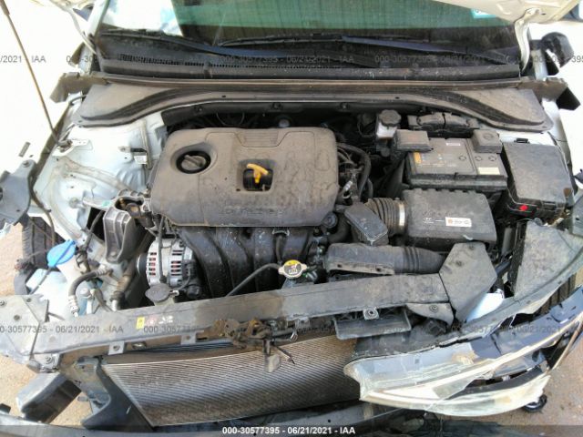 Photo 9 VIN: 5NPD74LF2KH442224 - HYUNDAI ELANTRA 