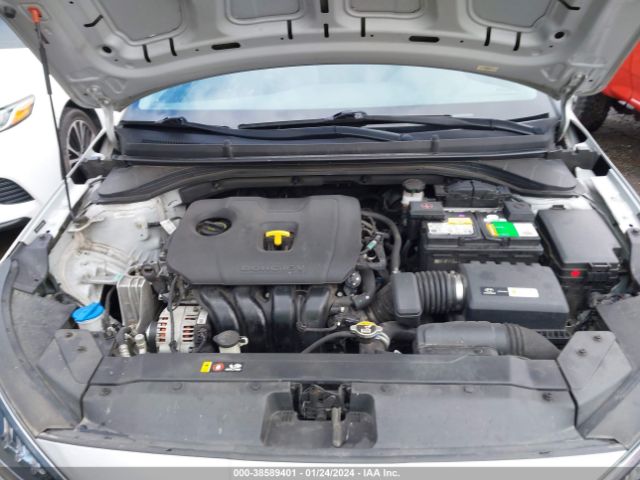 Photo 9 VIN: 5NPD74LF2KH458956 - HYUNDAI ELANTRA 