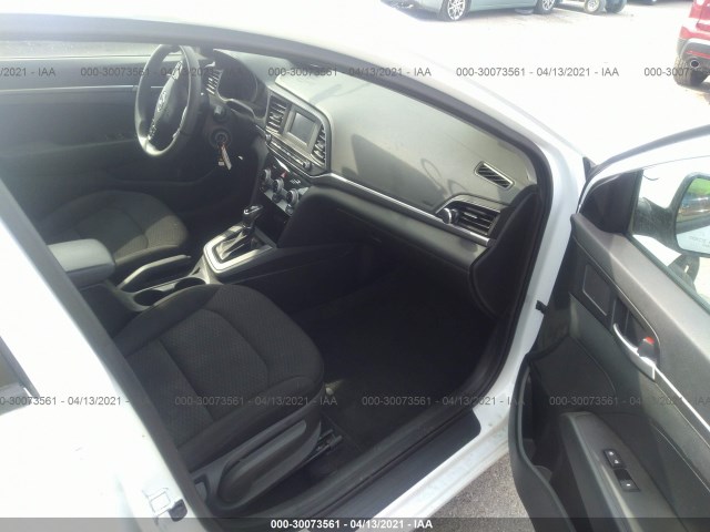 Photo 4 VIN: 5NPD74LF2KH466782 - HYUNDAI ELANTRA 