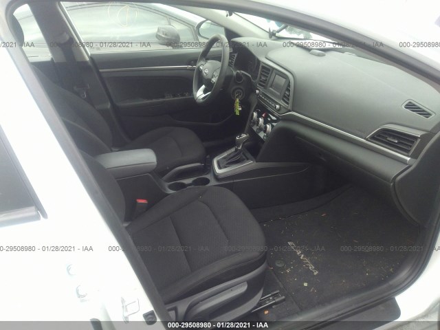 Photo 4 VIN: 5NPD74LF2KH467995 - HYUNDAI ELANTRA 