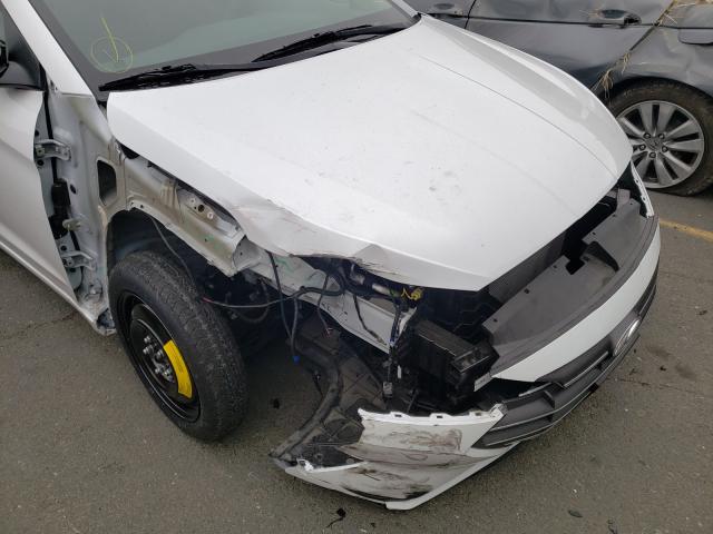 Photo 8 VIN: 5NPD74LF2KH470931 - HYUNDAI ELANTRA SE 