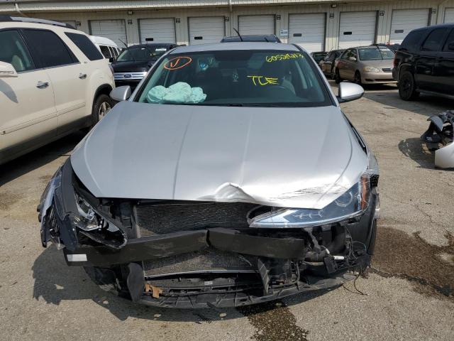 Photo 4 VIN: 5NPD74LF2KH471139 - HYUNDAI ELANTRA 