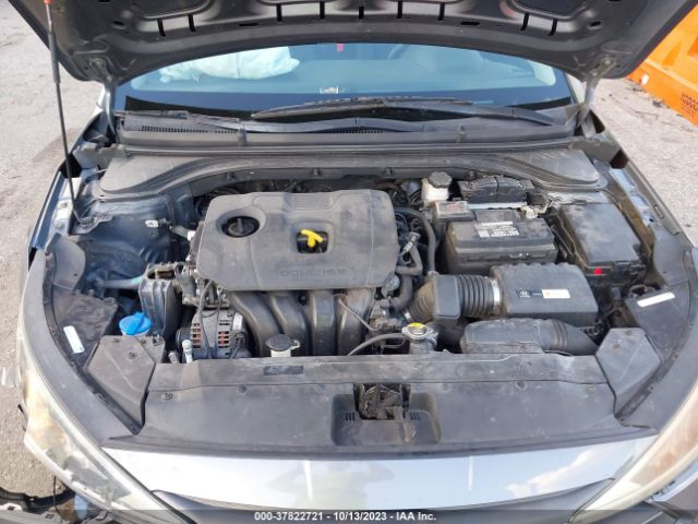 Photo 9 VIN: 5NPD74LF2KH473439 - HYUNDAI ELANTRA 