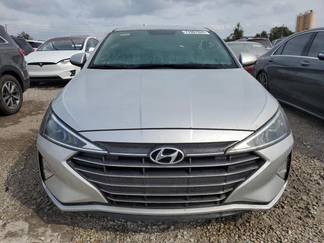 Photo 4 VIN: 5NPD74LF2KH488832 - HYUNDAI ELANTRA SE 