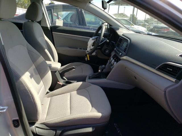 Photo 4 VIN: 5NPD74LF2KH489009 - HYUNDAI ELANTRA SE 