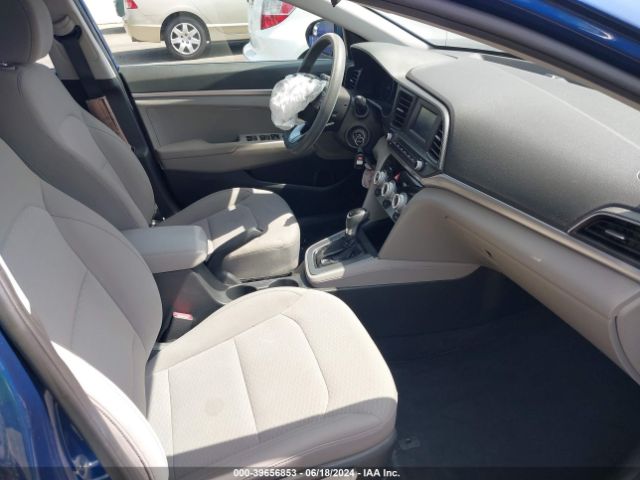 Photo 4 VIN: 5NPD74LF2KH494520 - HYUNDAI ELANTRA 