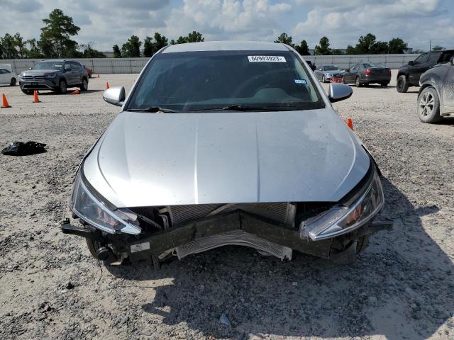 Photo 4 VIN: 5NPD74LF2KH494551 - HYUNDAI ELANTRA 