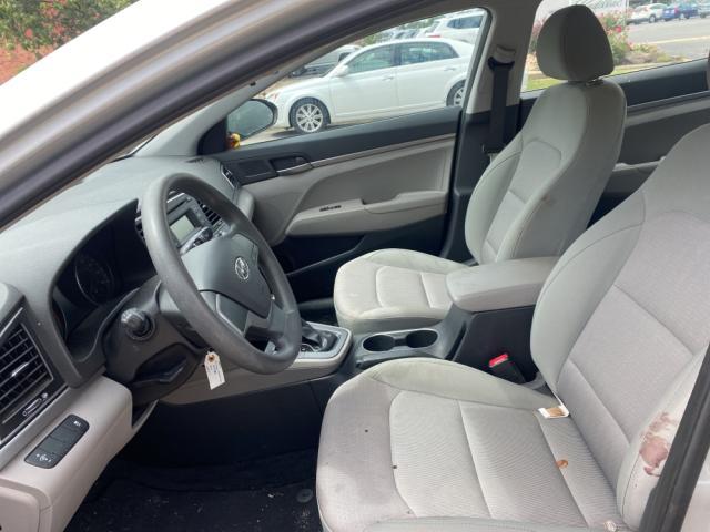 Photo 4 VIN: 5NPD74LF3HH052662 - HYUNDAI ELANTRA SE 