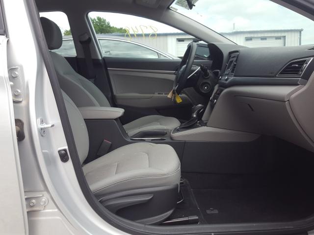 Photo 4 VIN: 5NPD74LF3HH057215 - HYUNDAI ELANTRA SE 