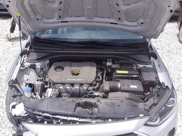 Photo 6 VIN: 5NPD74LF3HH057215 - HYUNDAI ELANTRA SE 