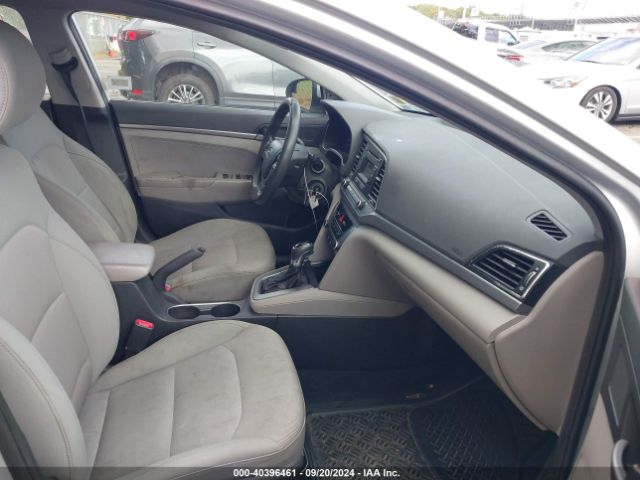 Photo 4 VIN: 5NPD74LF3HH065279 - HYUNDAI ELANTRA 