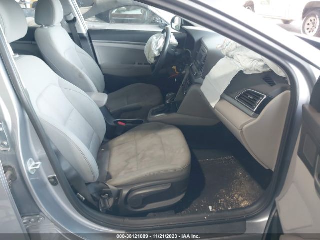 Photo 4 VIN: 5NPD74LF3HH081420 - HYUNDAI ELANTRA 