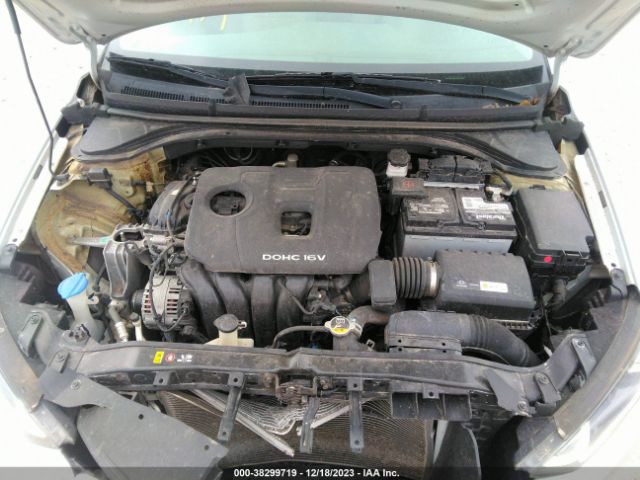 Photo 9 VIN: 5NPD74LF3HH127280 - HYUNDAI ELANTRA 