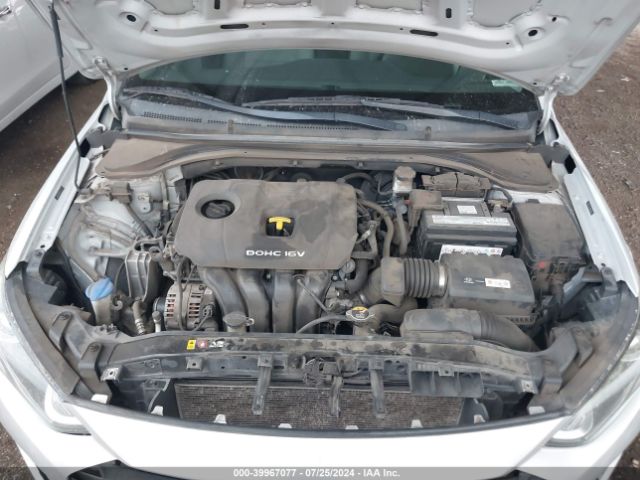 Photo 9 VIN: 5NPD74LF3HH127747 - HYUNDAI ELANTRA 