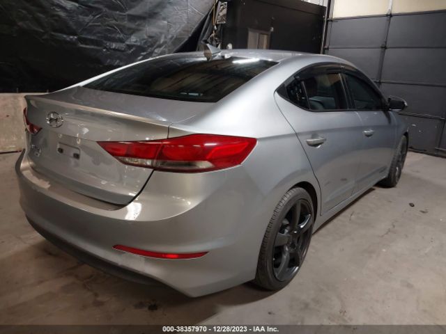 Photo 3 VIN: 5NPD74LF3HH136108 - HYUNDAI ELANTRA 