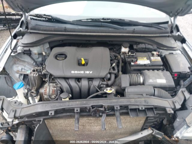 Photo 9 VIN: 5NPD74LF3HH151210 - HYUNDAI ELANTRA 