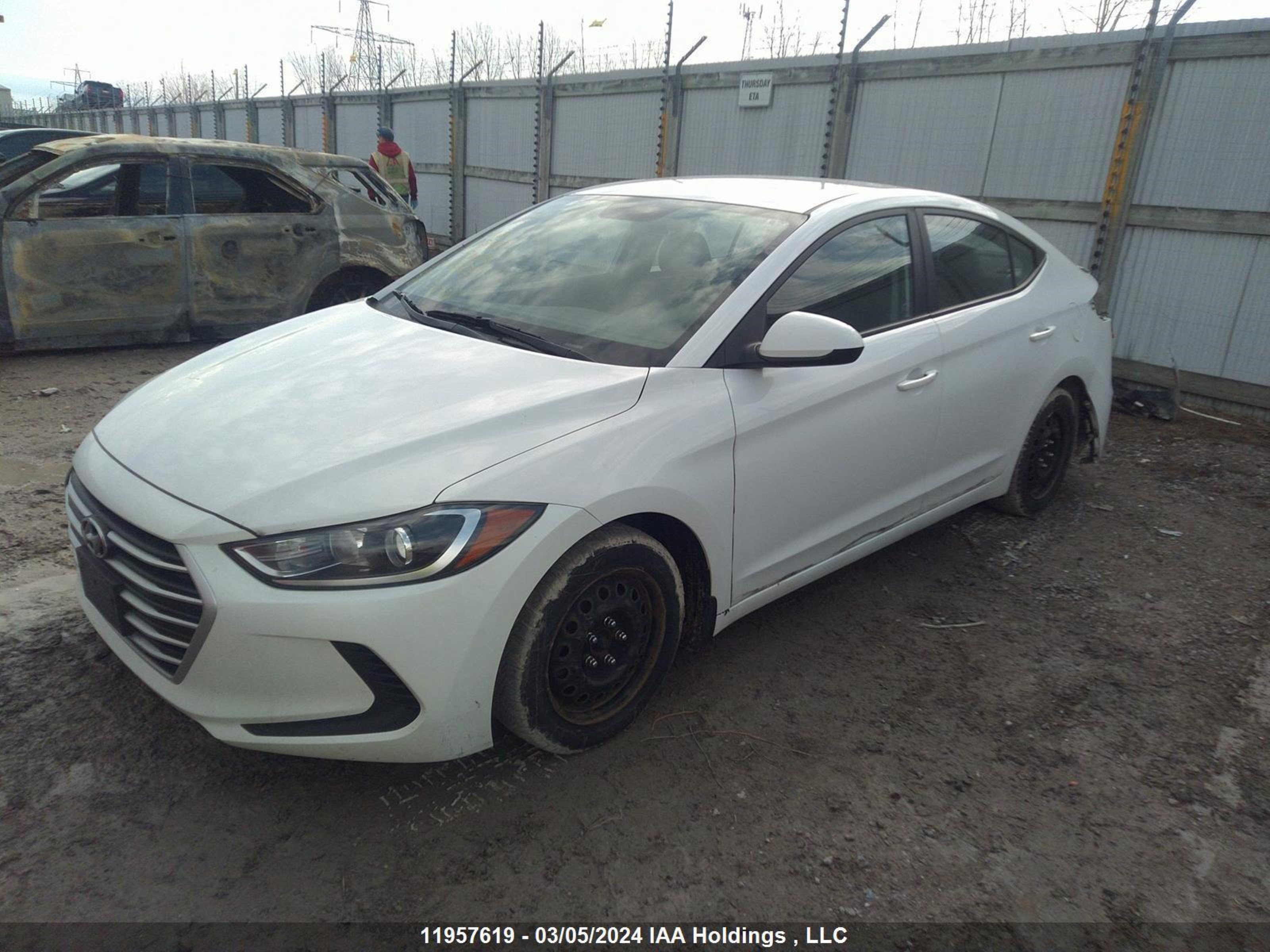 Photo 1 VIN: 5NPD74LF3HH162675 - HYUNDAI ELANTRA 