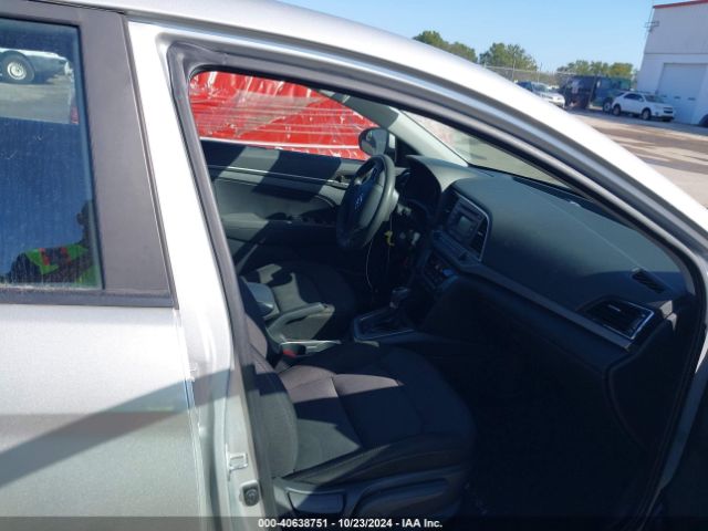 Photo 4 VIN: 5NPD74LF3JH235551 - HYUNDAI ELANTRA 