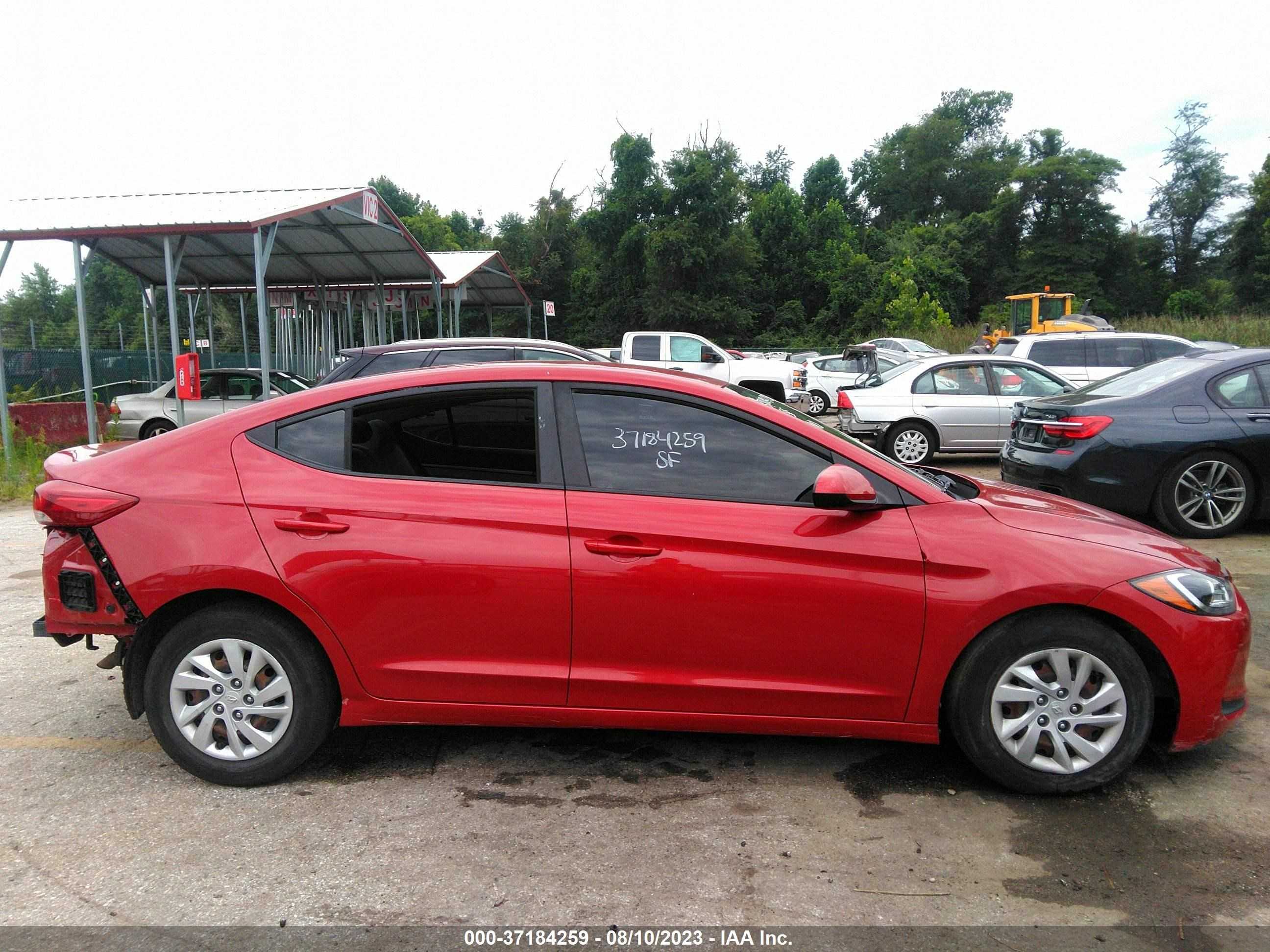 Photo 11 VIN: 5NPD74LF3JH240247 - HYUNDAI ELANTRA 