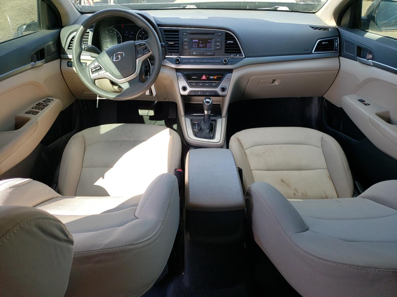 Photo 7 VIN: 5NPD74LF3JH267903 - HYUNDAI ELANTRA 