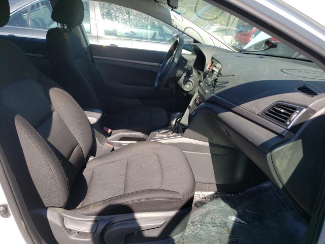 Photo 4 VIN: 5NPD74LF3JH282403 - HYUNDAI ELANTRA SE 