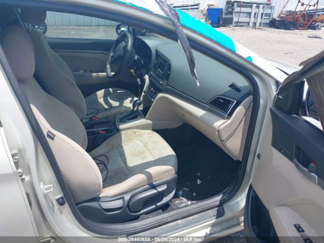 Photo 4 VIN: 5NPD74LF3JH335021 - HYUNDAI ELANTRA 