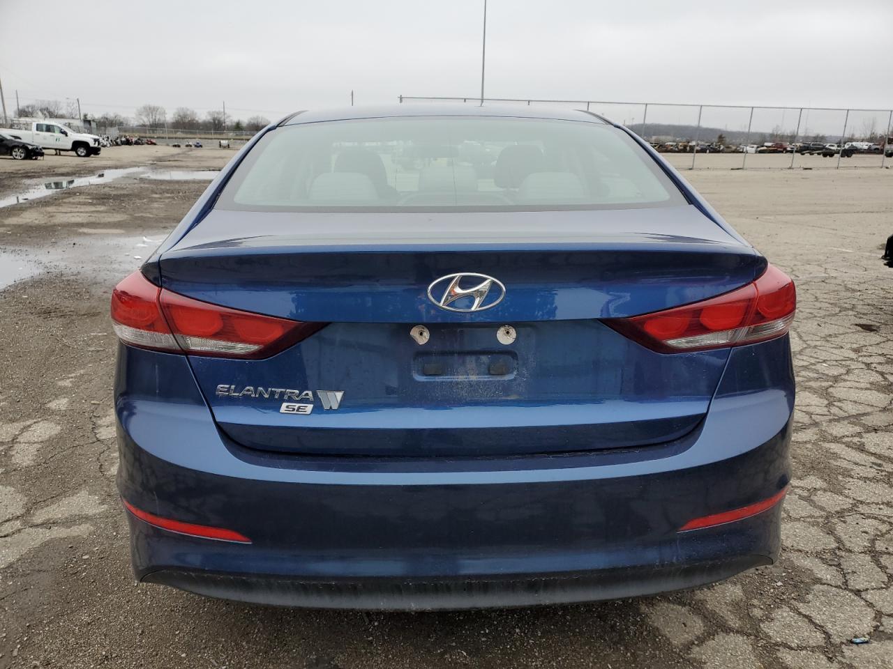 Photo 5 VIN: 5NPD74LF3JH347198 - HYUNDAI ELANTRA 