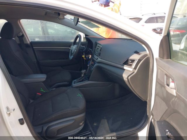 Photo 4 VIN: 5NPD74LF3JH350196 - HYUNDAI ELANTRA 