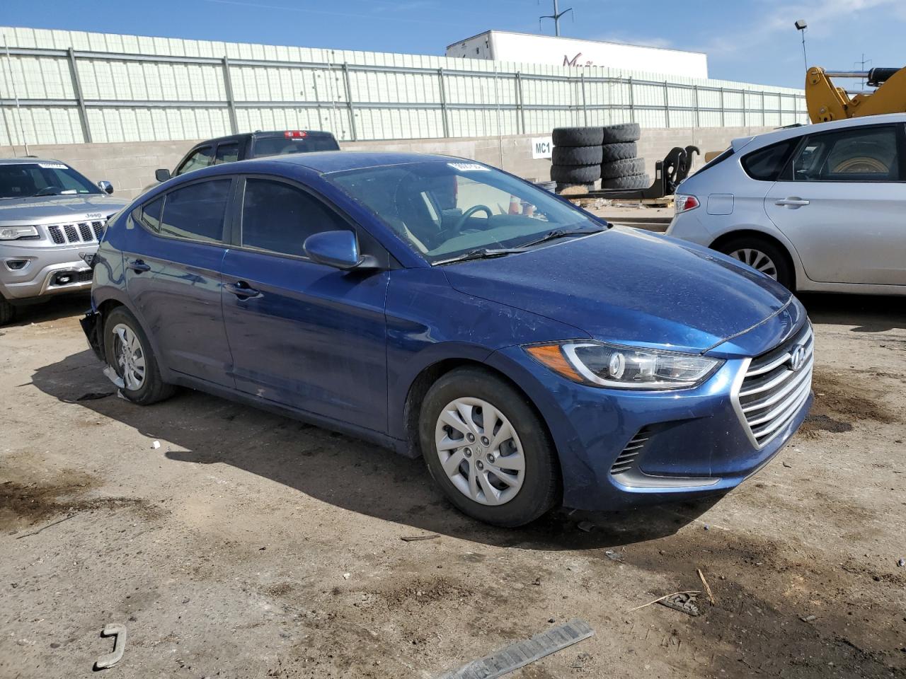 Photo 3 VIN: 5NPD74LF3JH374479 - HYUNDAI ELANTRA 