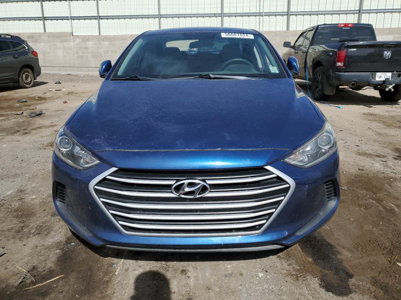 Photo 4 VIN: 5NPD74LF3JH374479 - HYUNDAI ELANTRA 