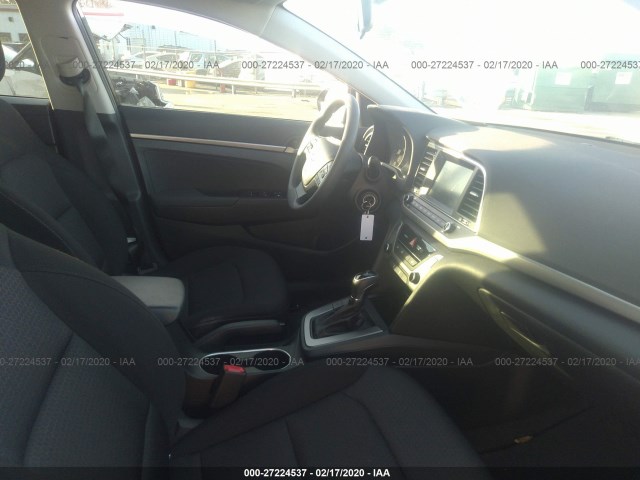 Photo 4 VIN: 5NPD74LF3JH382100 - HYUNDAI ELANTRA 