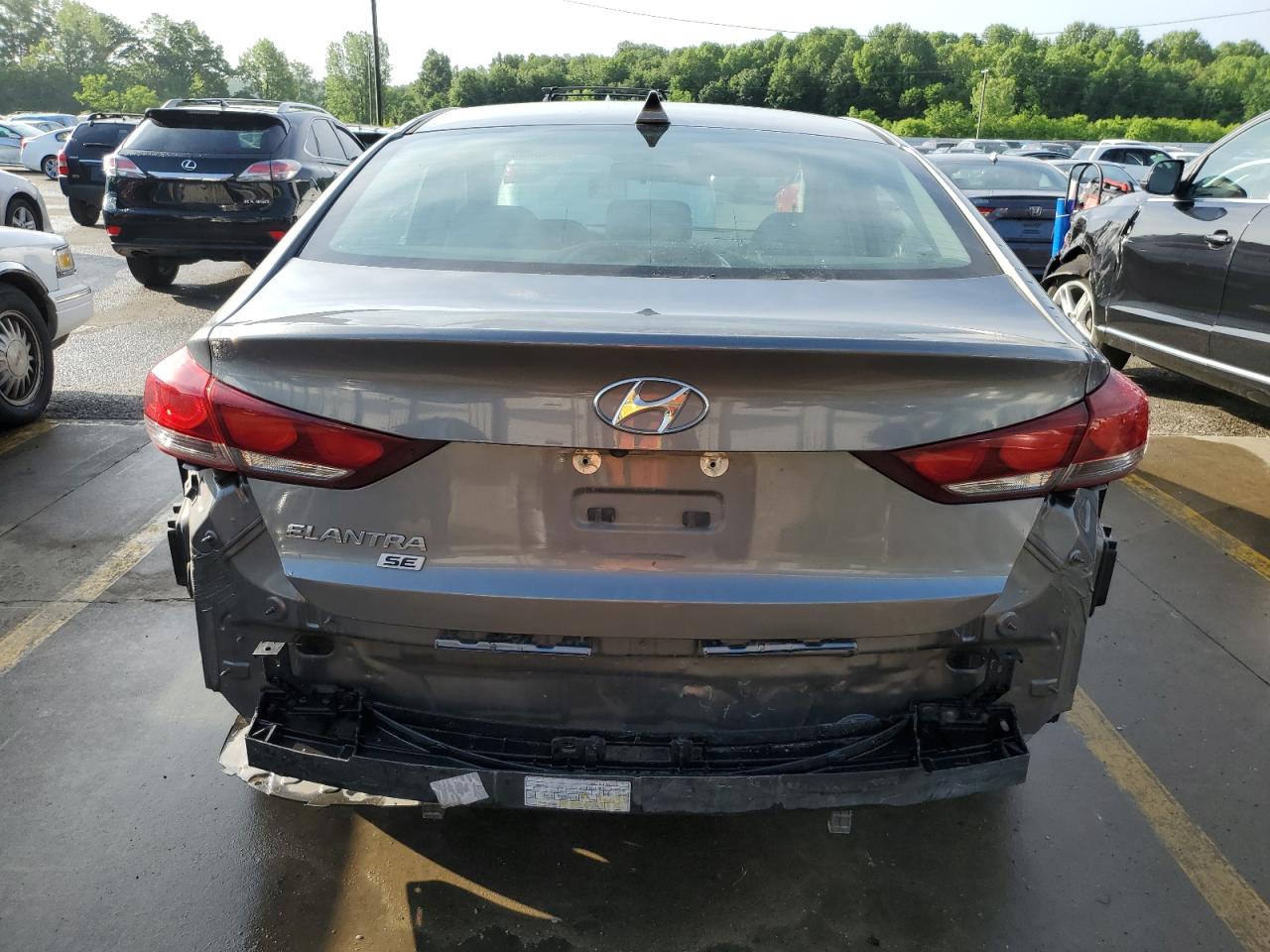 Photo 5 VIN: 5NPD74LF3JH386230 - HYUNDAI ELANTRA 