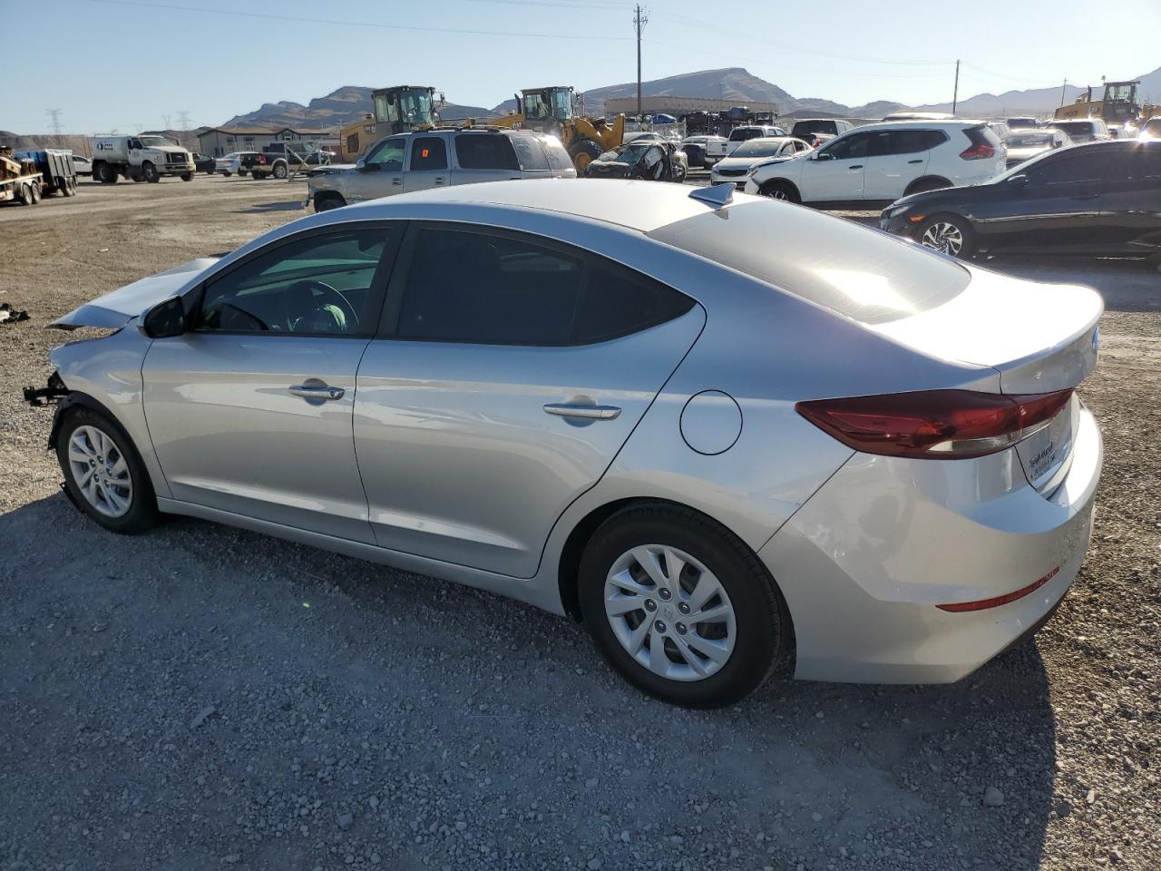 Photo 1 VIN: 5NPD74LF3JH391038 - HYUNDAI ELANTRA 