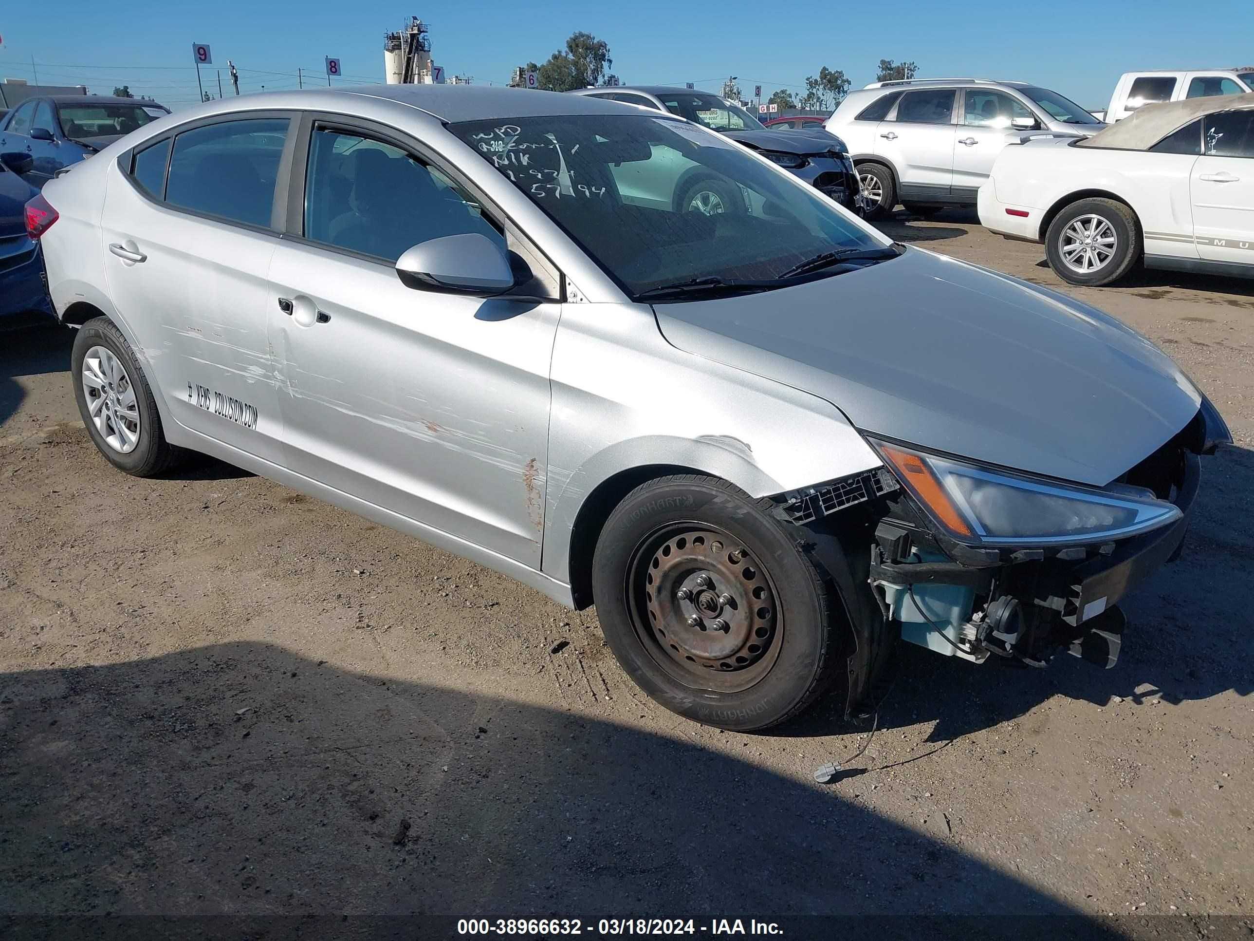 Photo 0 VIN: 5NPD74LF3KH406199 - HYUNDAI ELANTRA 