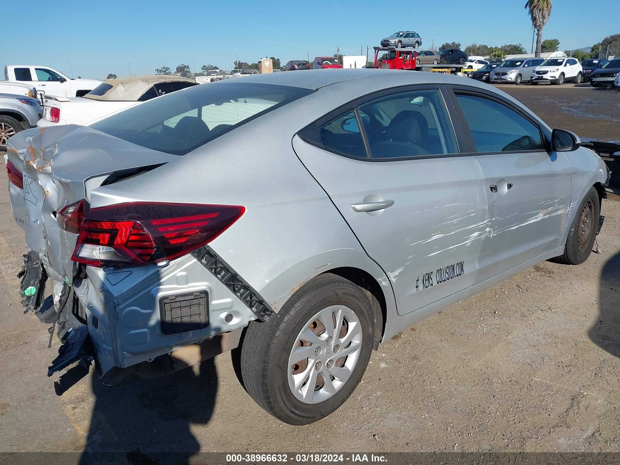 Photo 3 VIN: 5NPD74LF3KH406199 - HYUNDAI ELANTRA 