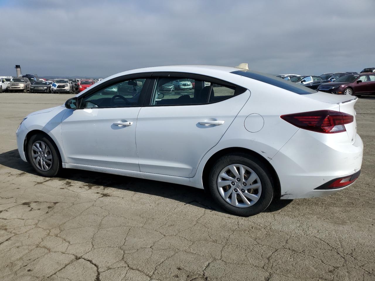 Photo 1 VIN: 5NPD74LF3KH426582 - HYUNDAI ELANTRA 