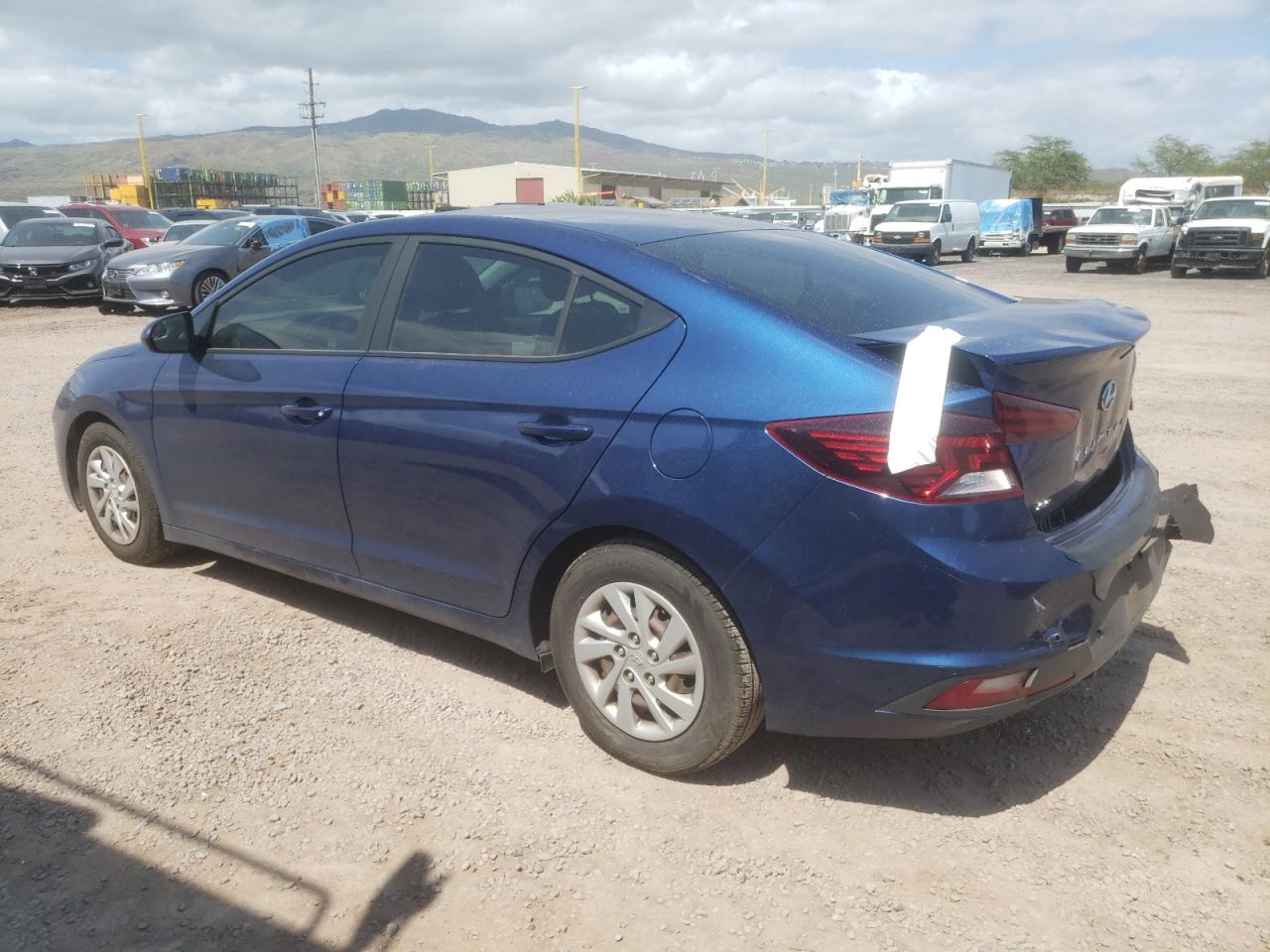 Photo 1 VIN: 5NPD74LF3KH459792 - HYUNDAI ELANTRA 