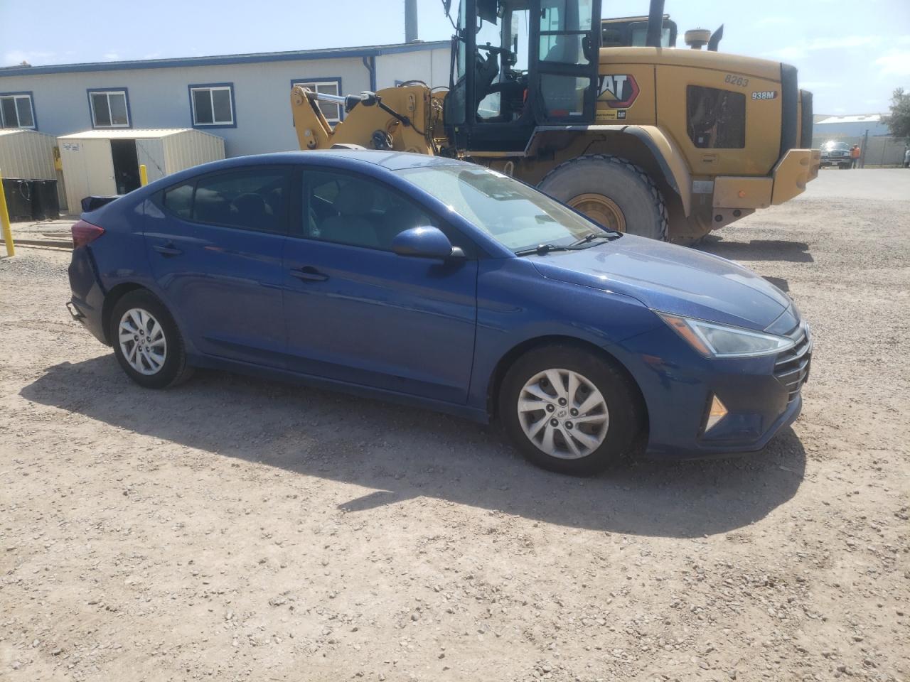 Photo 3 VIN: 5NPD74LF3KH459792 - HYUNDAI ELANTRA 