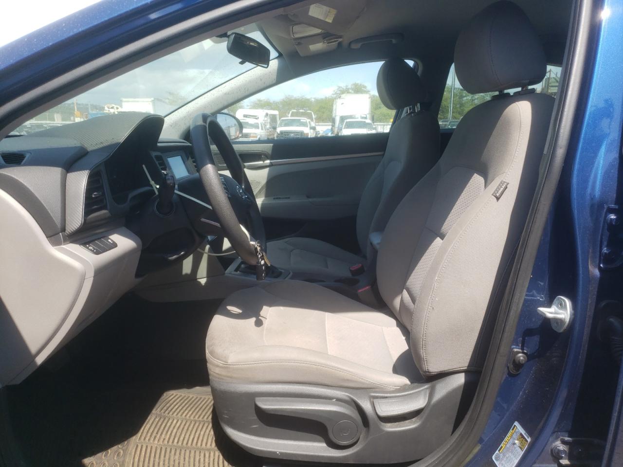 Photo 6 VIN: 5NPD74LF3KH459792 - HYUNDAI ELANTRA 