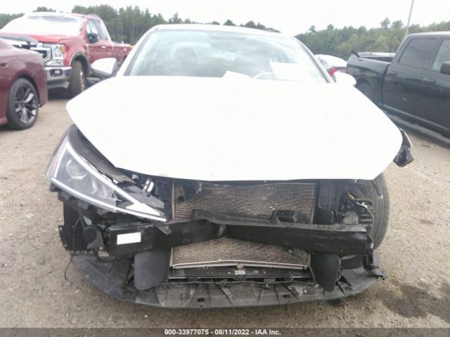 Photo 5 VIN: 5NPD74LF3KH482604 - HYUNDAI ELANTRA 