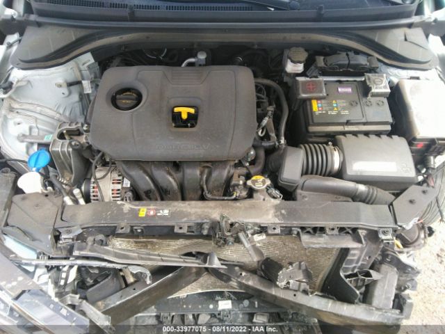 Photo 9 VIN: 5NPD74LF3KH482604 - HYUNDAI ELANTRA 